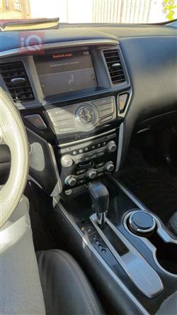 نیسان پاسفایندەر